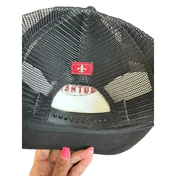 Black Southern Comfort Logo Trucker Hat Cap Snapback Spirit of New Orleans - Picture 3 of 3